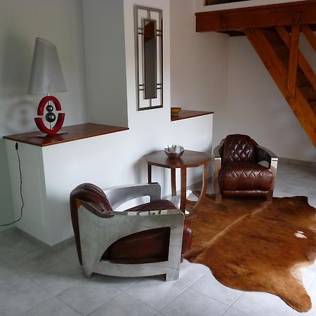 Le Gite De L'Ours Saint-Ours  Habitación foto